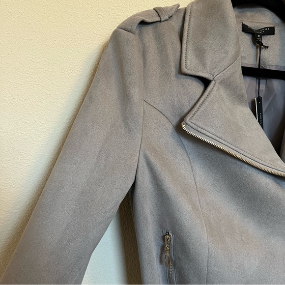 NWT Romeo & Juliet Couture Light Grey Suede Moto Jacket - Size M - Picture 5 of 11